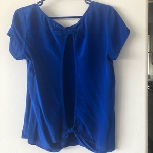 Key hole back silk top